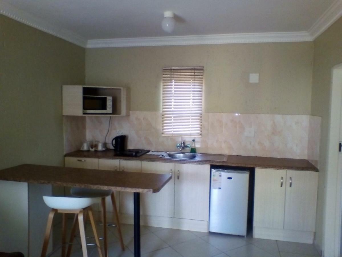 Mmakosha Lodge Pretoria-Noord Esterno foto